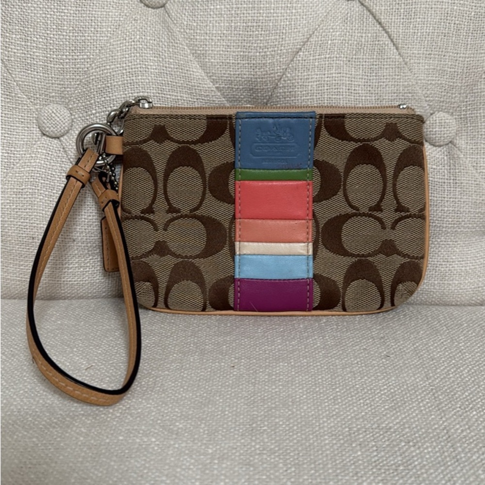Vintage Coach Wristlet in Pristine Condition